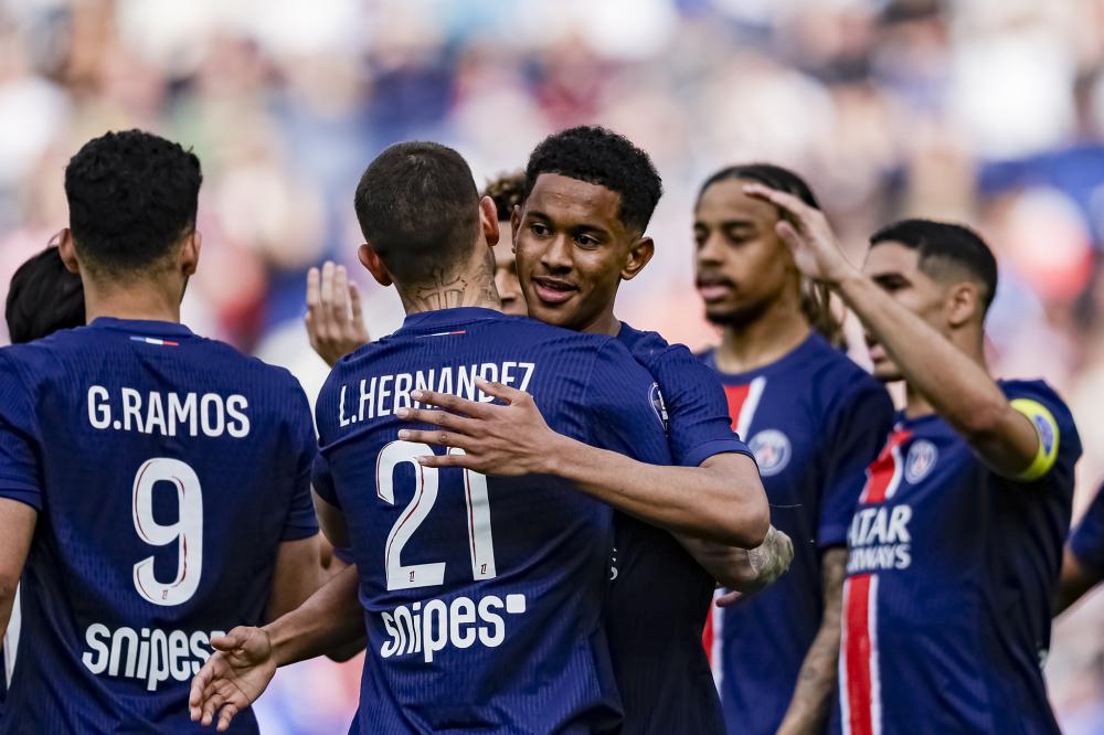 队贡献了无 队贡献了无