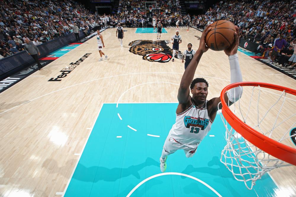 许多观察家 许多观察家